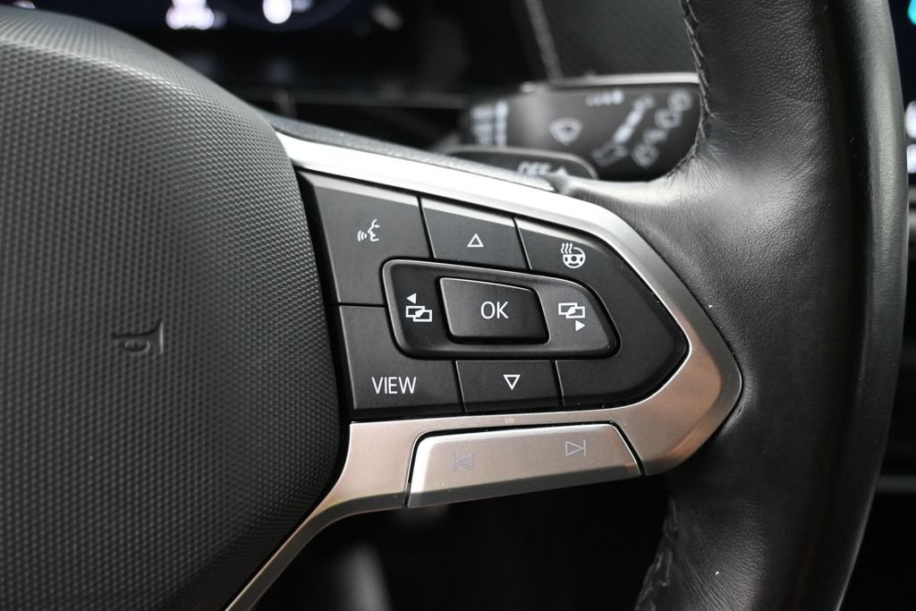 Used 2025 Volkswagen Atlas Cross Sport SEL Premium R-Line AWD/4WD image 19