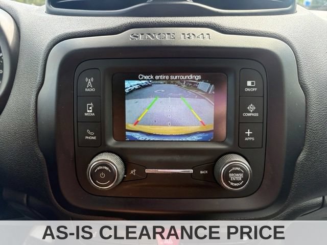 Used 2016 Jeep Renegade Latitude w/ Cold Weather Group FWD image 30