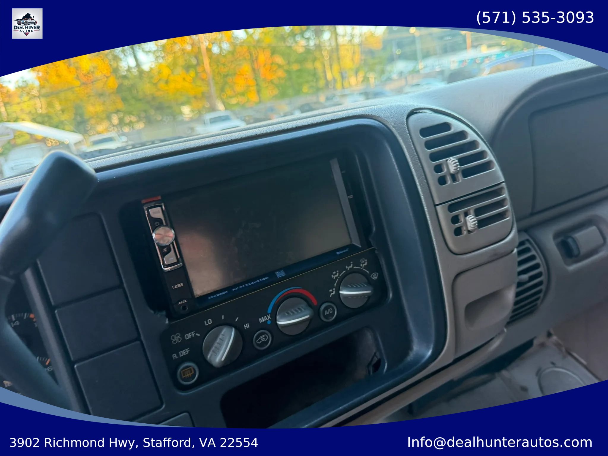 Used 1998 GMC Yukon 4WD 4-Door w/ Marketing Opt Pkg 5 image 21