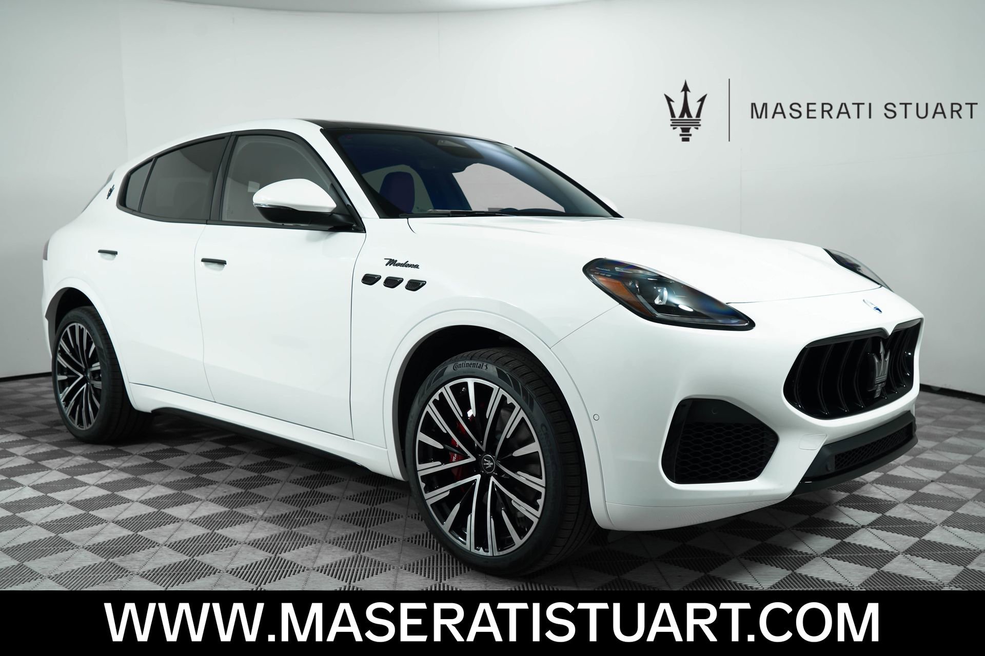 New 2025 Maserati Grecale Modena