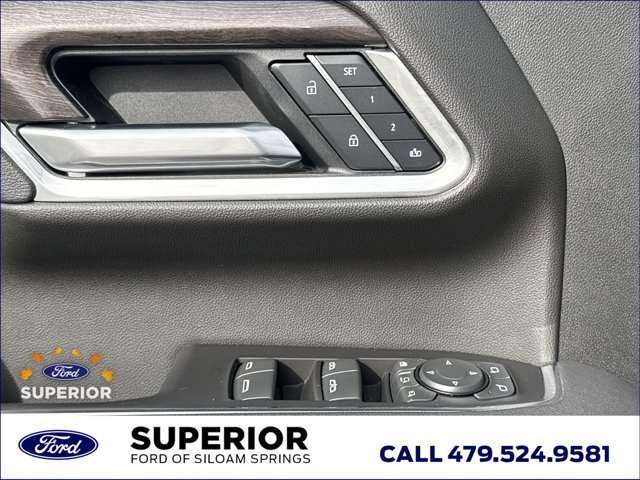 Used 2025 Chevrolet Silverado 2500 LTZ w/ LTZ Plus Package image 19