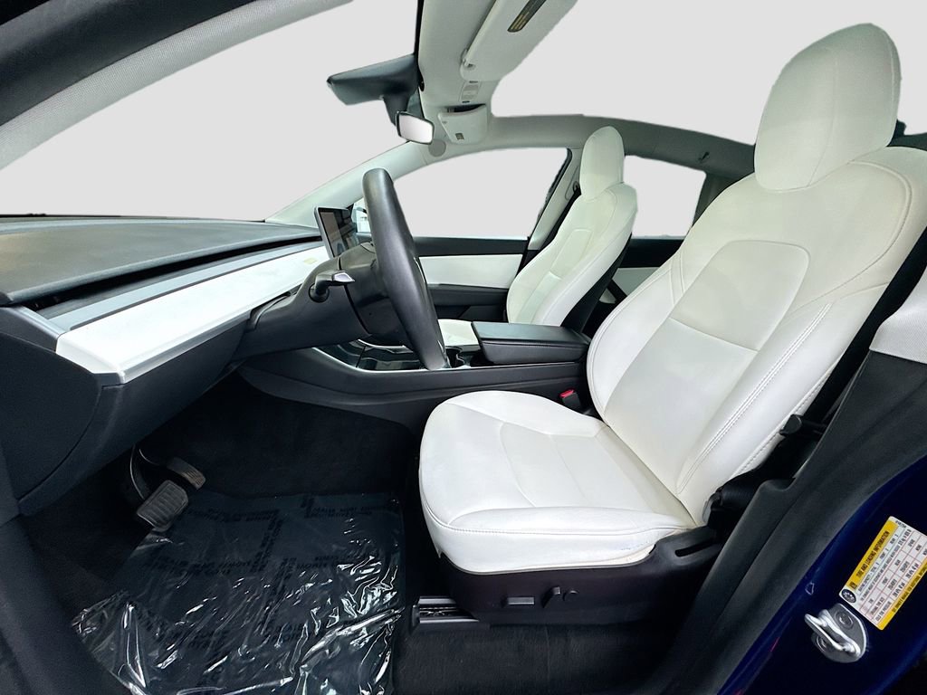 Used 2020 Tesla Model Y Long Range image 13