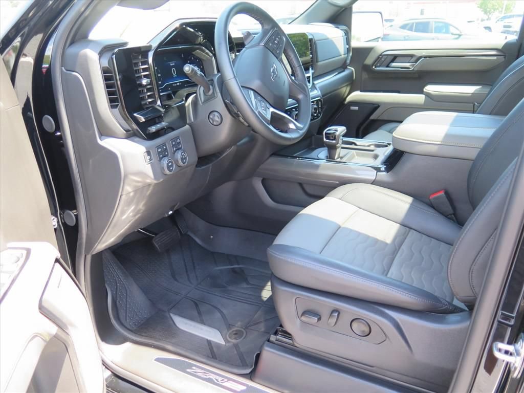 Used 2025 Chevrolet Silverado 1500 ZR2 w/ Technology Package AWD/4WD image 10