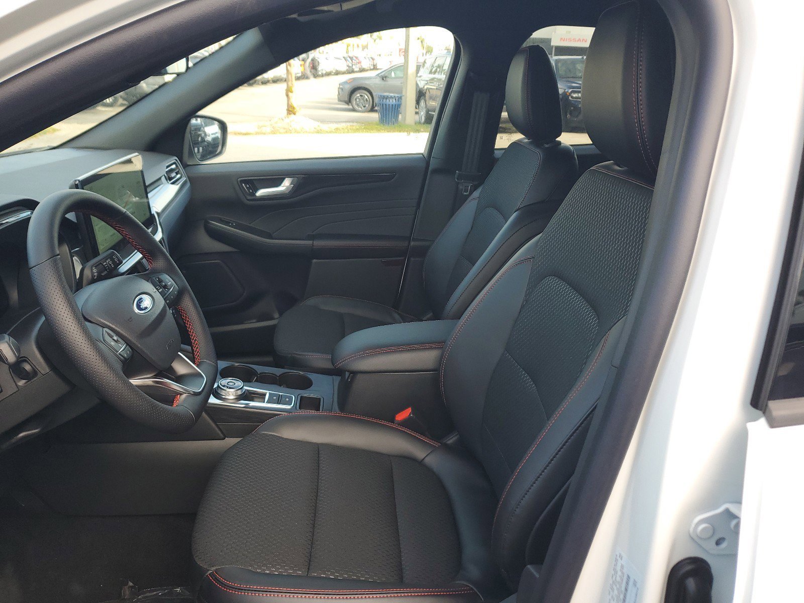 New 2025 Ford Escape ST-Line w/ Equipment Group 301A image 10