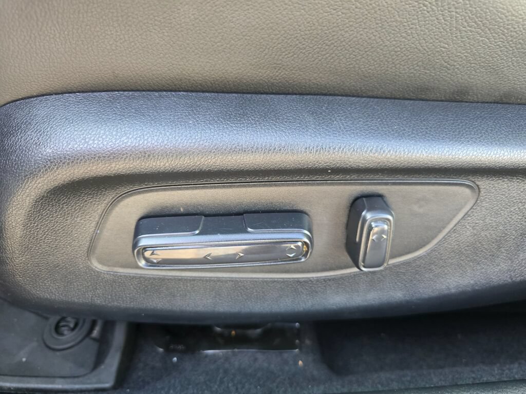 Used 2022 Honda Civic Touring image 17