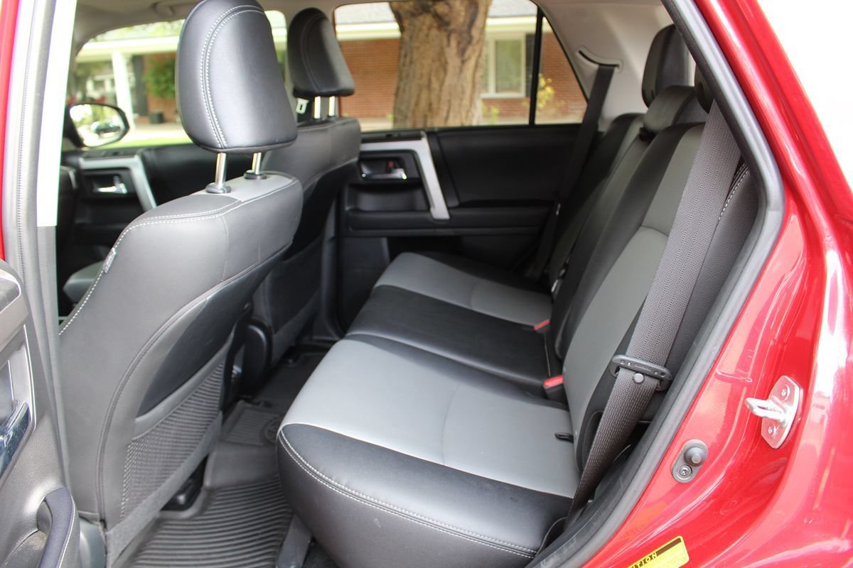 Used 2022 Toyota 4Runner SR5 Premium w/ Moonroof Package AWD/4WD image 12