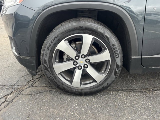 Used 2020 Chevrolet Traverse LT w/ LT Premium Package image 10