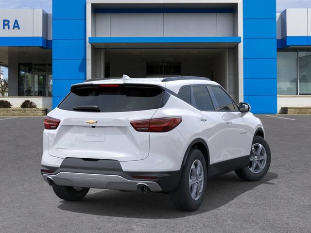 New 2026 Chevrolet Blazer LT w/ Convenience Package FWD image 4