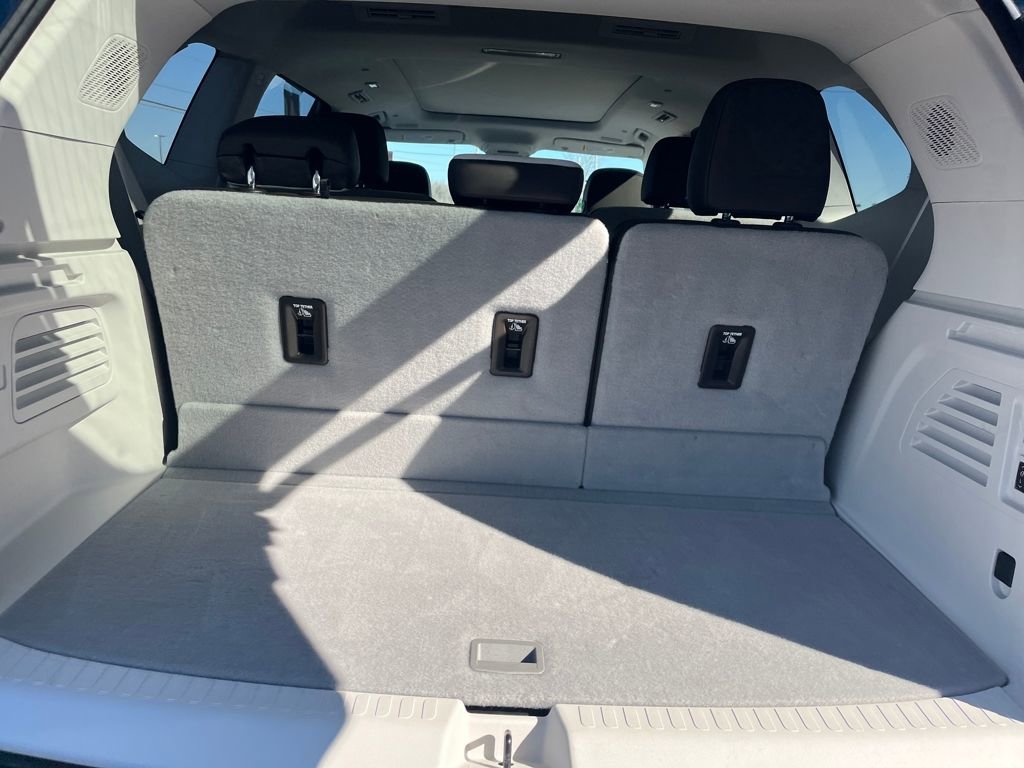 Used 2026 GMC Acadia Denali w/ Super Cruise Package image 25