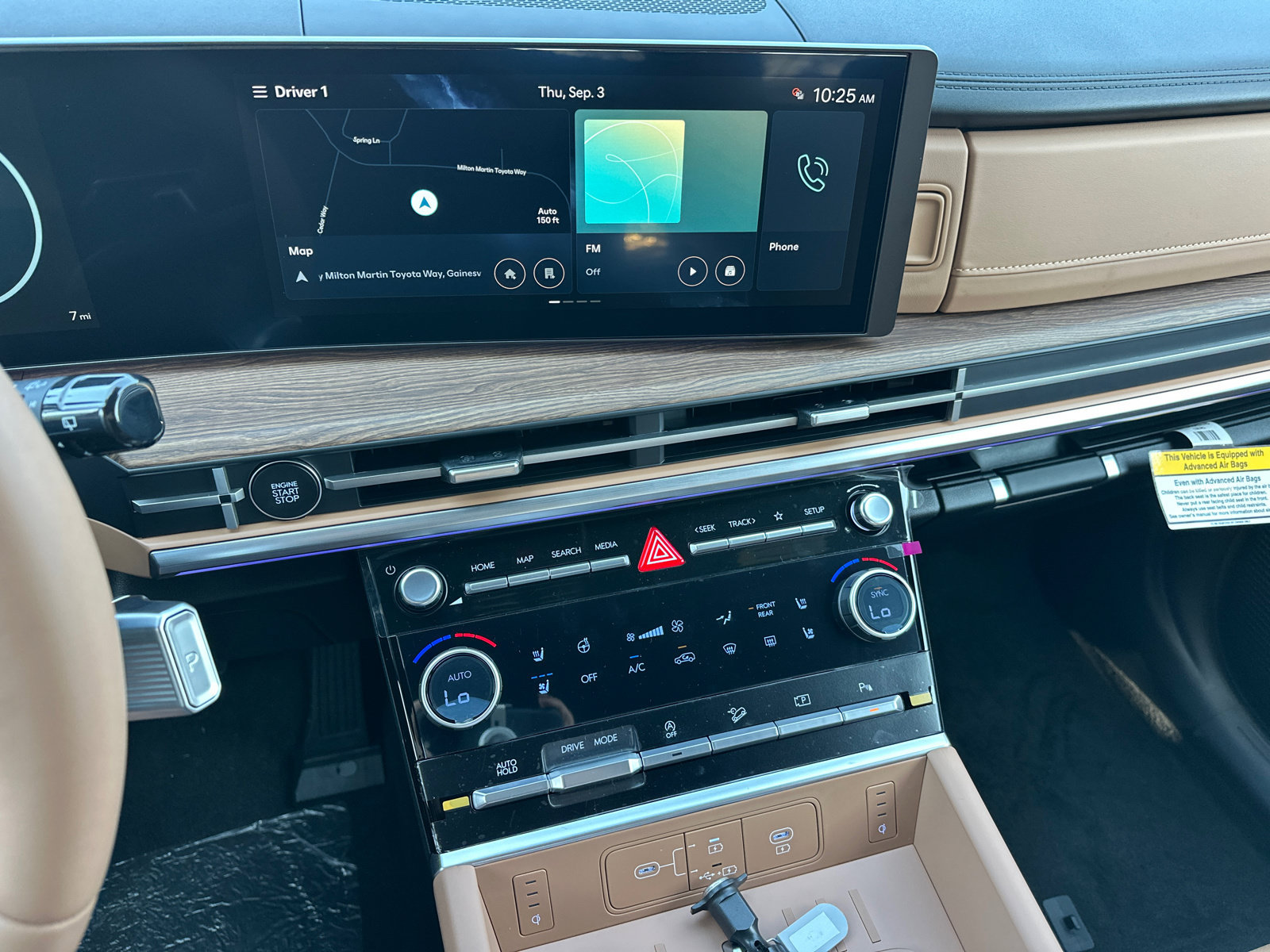 New 2027 Hyundai Santa Fe Limited FWD image 25
