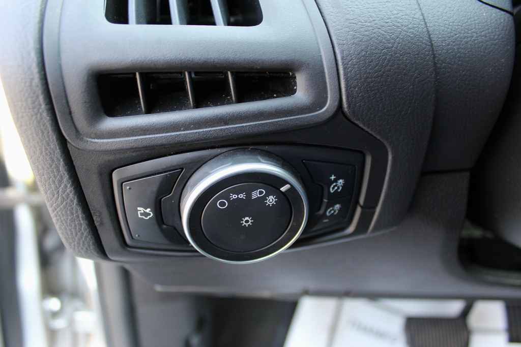 Used 2016 Ford Focus SE image 13