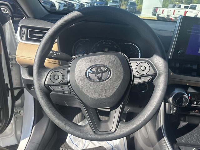 Used 2025 Toyota RAV4 XLE w/ Convenience Package image 15
