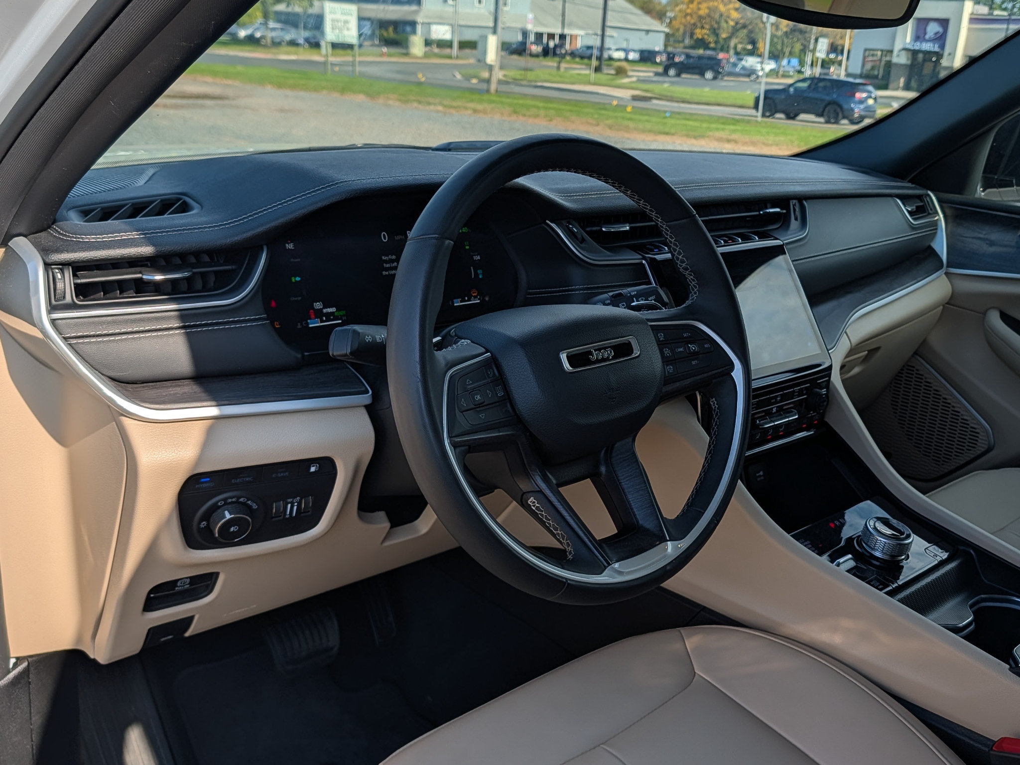 Used 2024 Jeep Grand Cherokee Limited 4xe AWD/4WD image 20