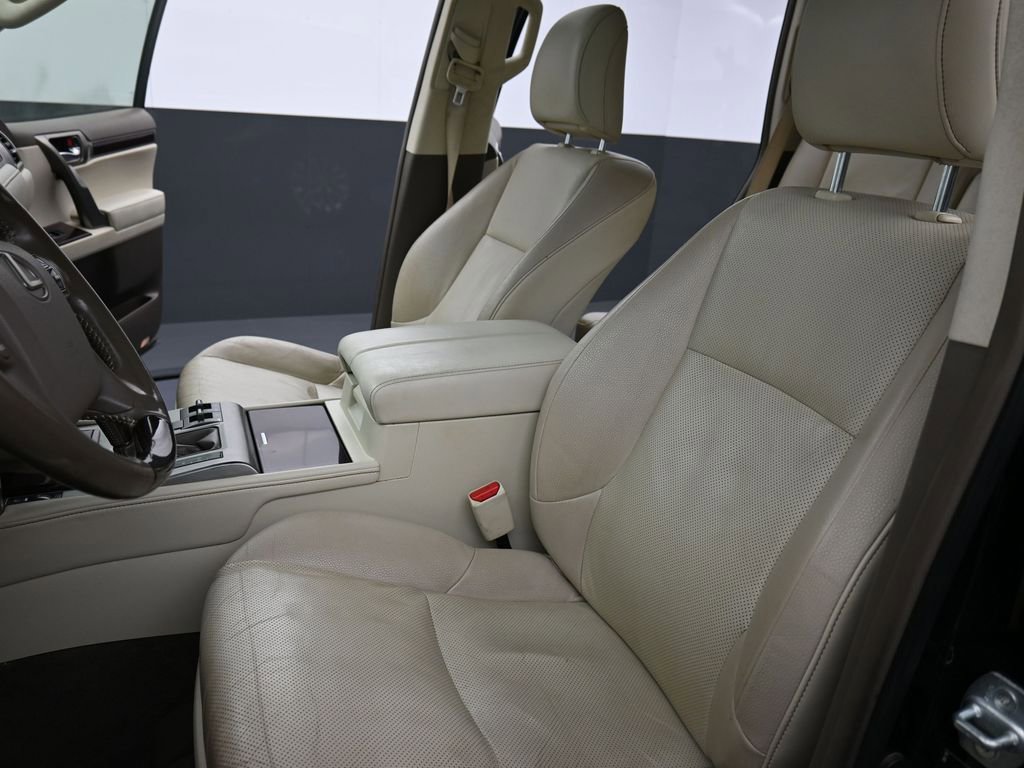 Used 2019 Lexus GX 460 Premium w/ Premium Package image 10