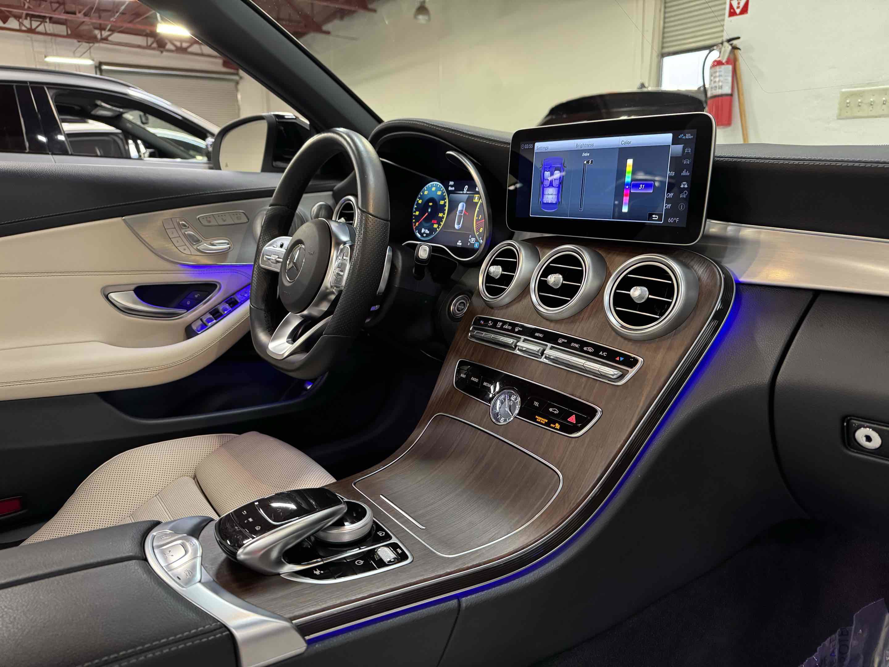 Used 2023 Mercedes-Benz C 300 Cabriolet image 50