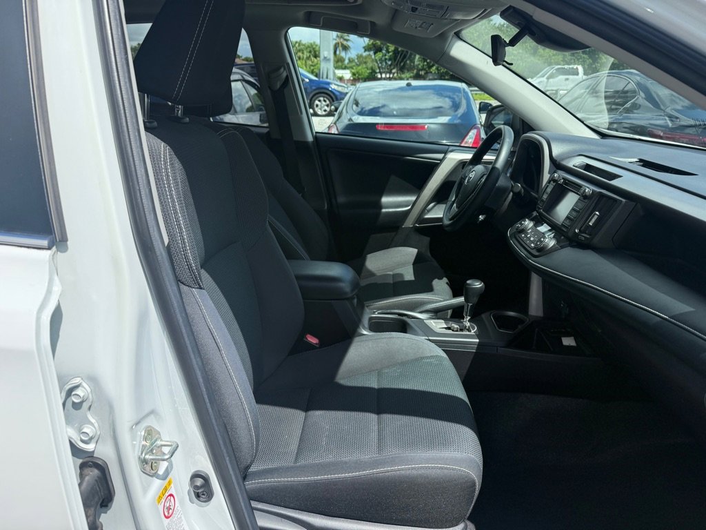 Used 2018 Toyota RAV4 XLE image 27