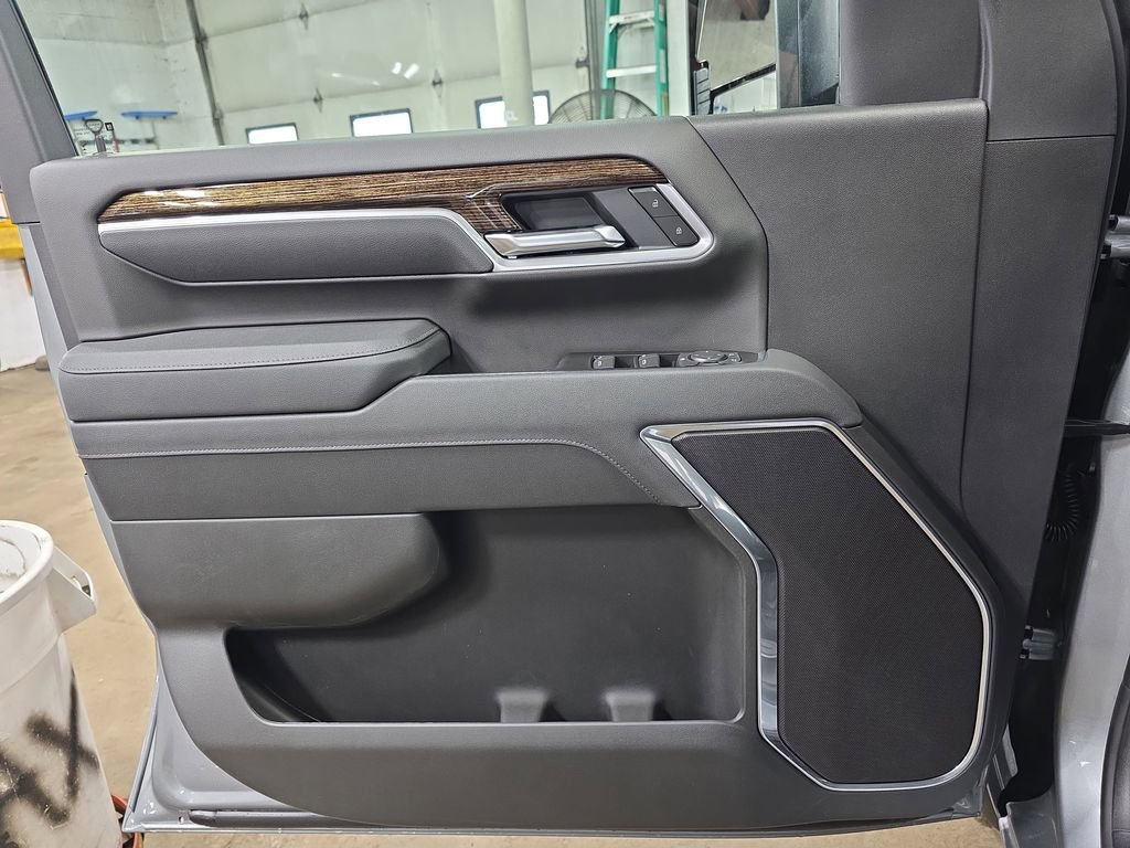 New 2026 GMC Sierra 2500 SLE w/ SLE Value Package; AWD/4WD image 25