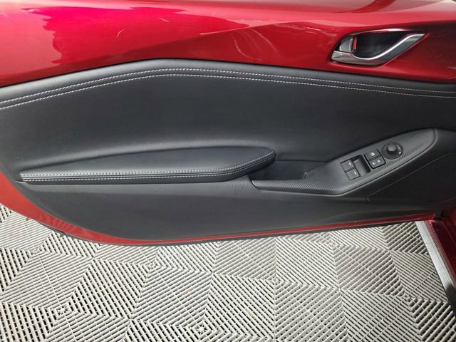 Used 2022 MAZDA MX-5 Miata RF Grand Touring RWD image 9