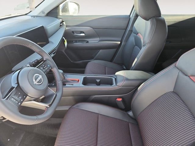 New 2025 Nissan Kicks SR w/ Interior Electronics Package image 9