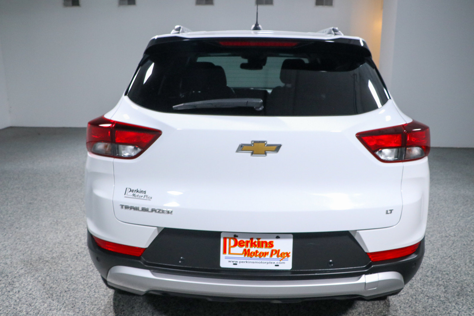 Used 2025 Chevrolet TrailBlazer LT w/ Convenience Package FWD image 8