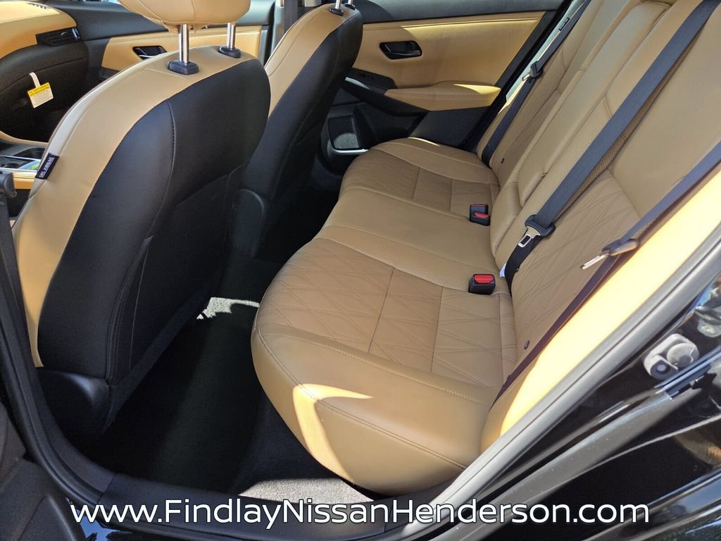 Used 2025 Nissan Sentra SV w/ SV Premium Package FWD image 12