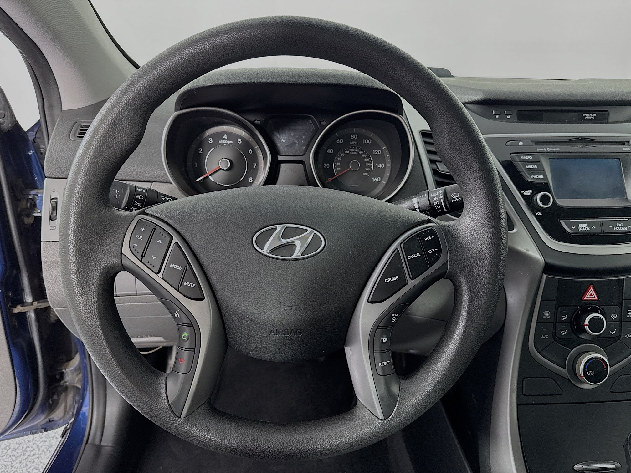 Used 2015 Hyundai Elantra SE w/ Option Group 02 FWD image 11