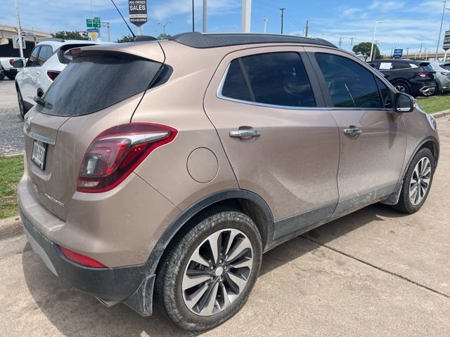 Used 2018 Buick Encore Essence FWD image 3