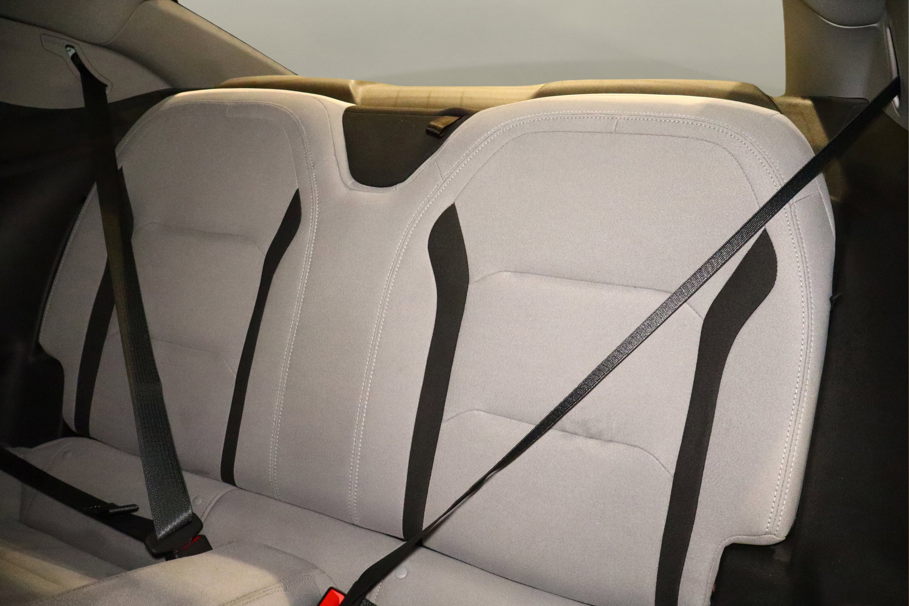 Used 2020 Chevrolet Camaro LT image 13