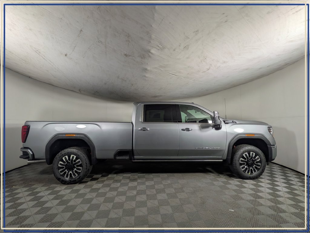 New 2026 GMC Sierra 3500 Denali Ultimate AWD/4WD image 6
