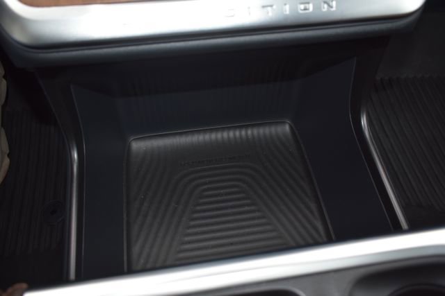 Used 2025 Ford Expedition King Ranch image 32