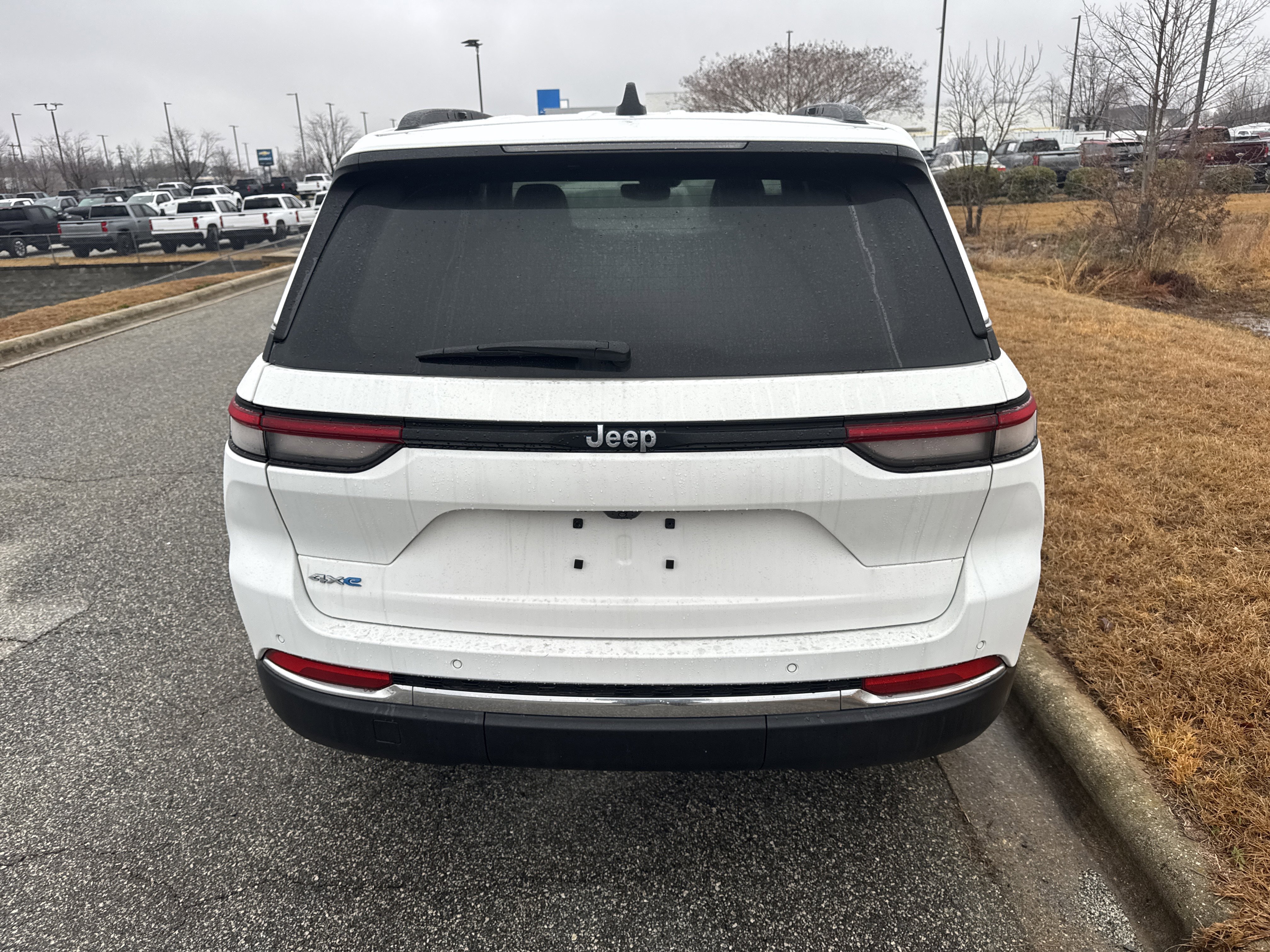 Used 2023 Jeep Grand Cherokee 4WD 4xe image 9