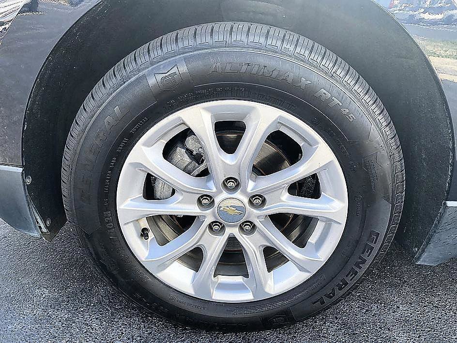 Used 2020 Chevrolet Equinox LS image 8
