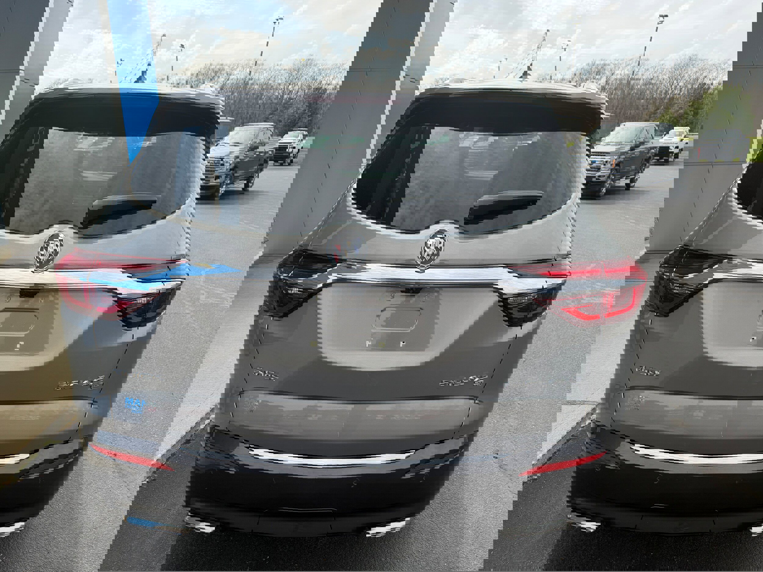 Used 2018 Buick Enclave Avenir w/ Avenir Technology Package image 10