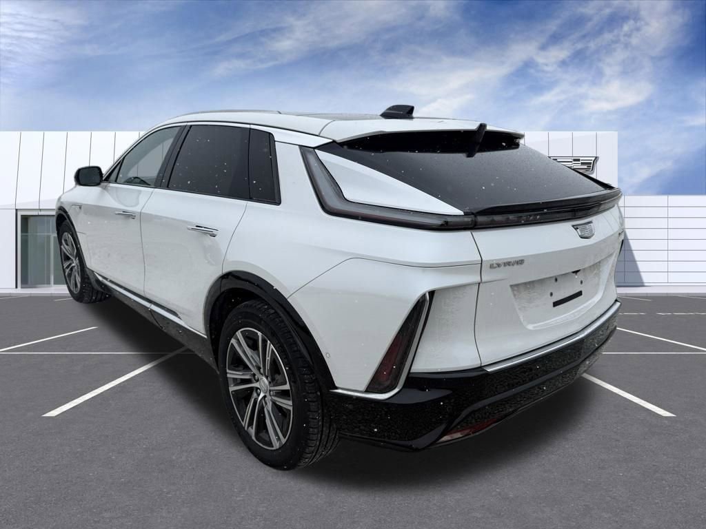 Certified 2024 Cadillac Lyriq Luxury image 4