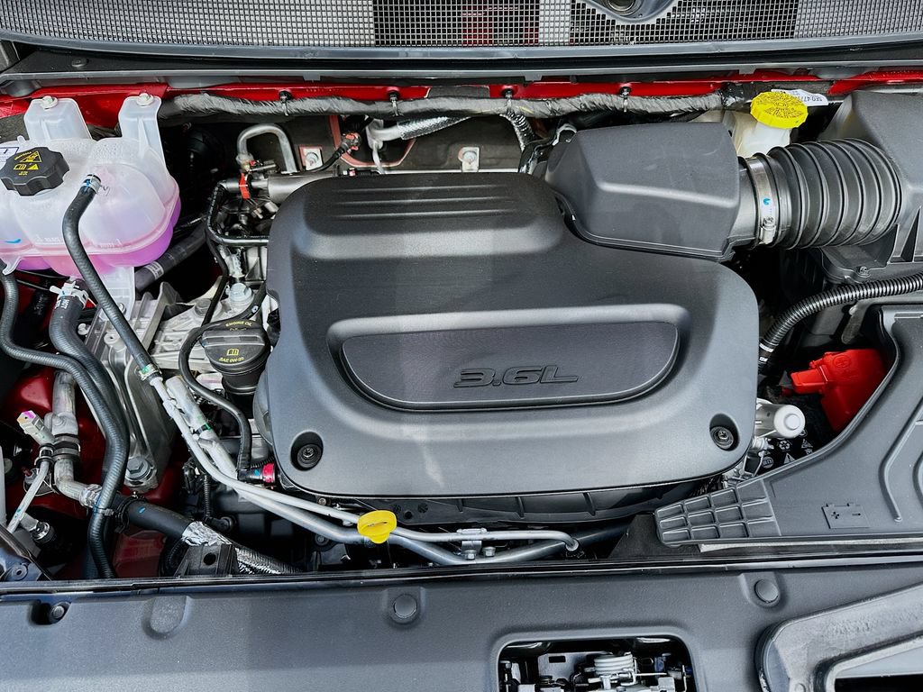 New 2027 Chrysler Pacifica Limited FWD image 39