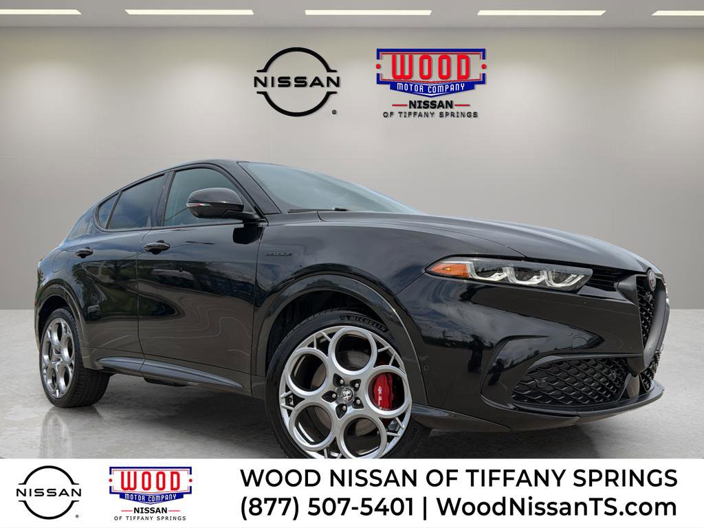 Used 2024 Alfa Romeo Tonale Veloce w/ Active Assist Package AWD/4WD image 1