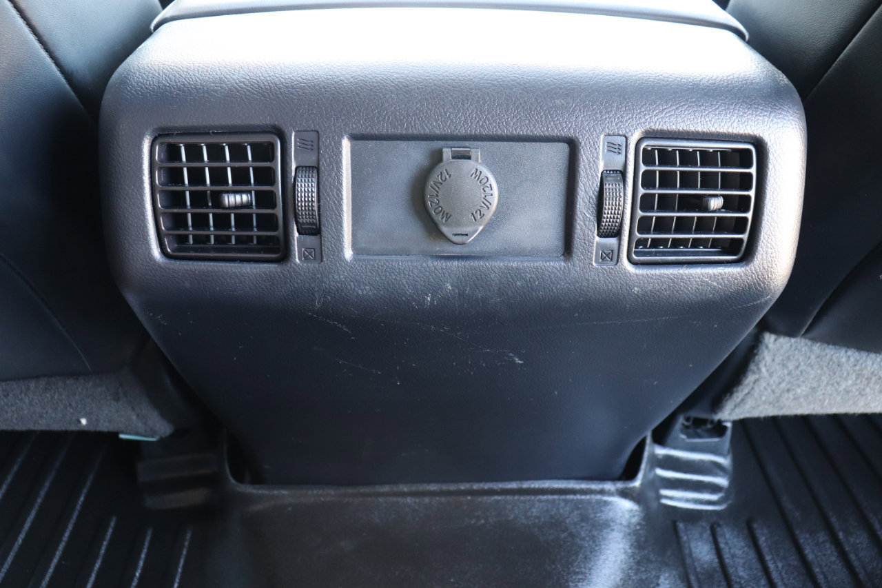 Used 2016 Toyota Tundra Platinum image 37