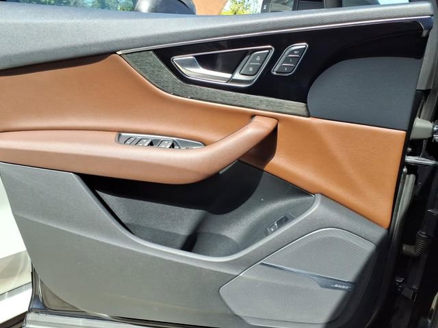 Used 2017 Audi Q7 3.0T Premium Plus AWD/4WD image 25