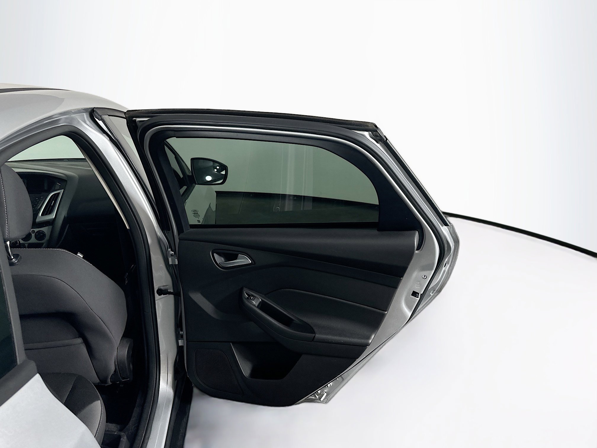 Used 2013 Ford Focus SE FWD image 26