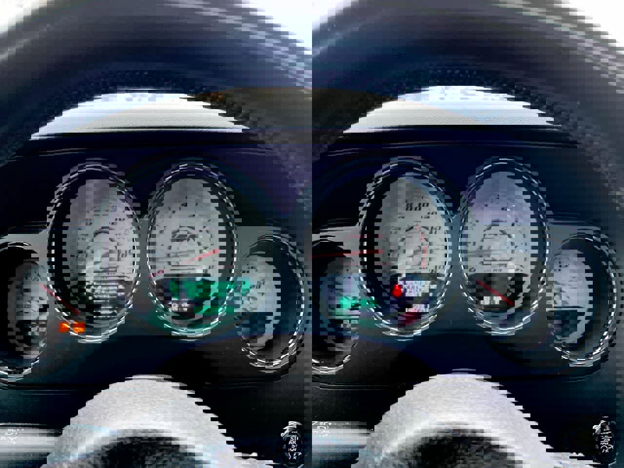 Used 2012 Dodge Challenger SRT8 image 27