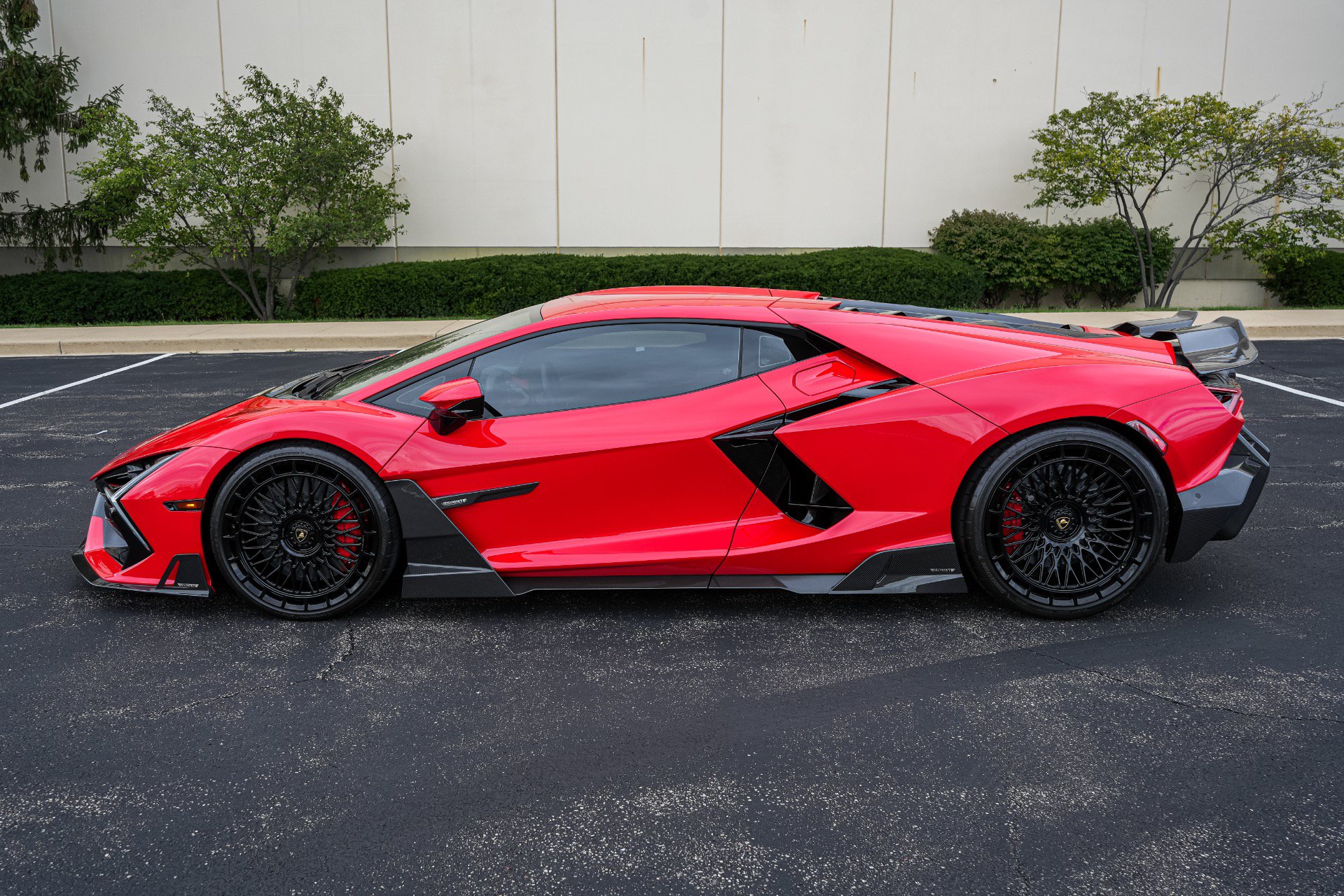 Used 2025 Lamborghini Revuelto AWD/4WD image 22