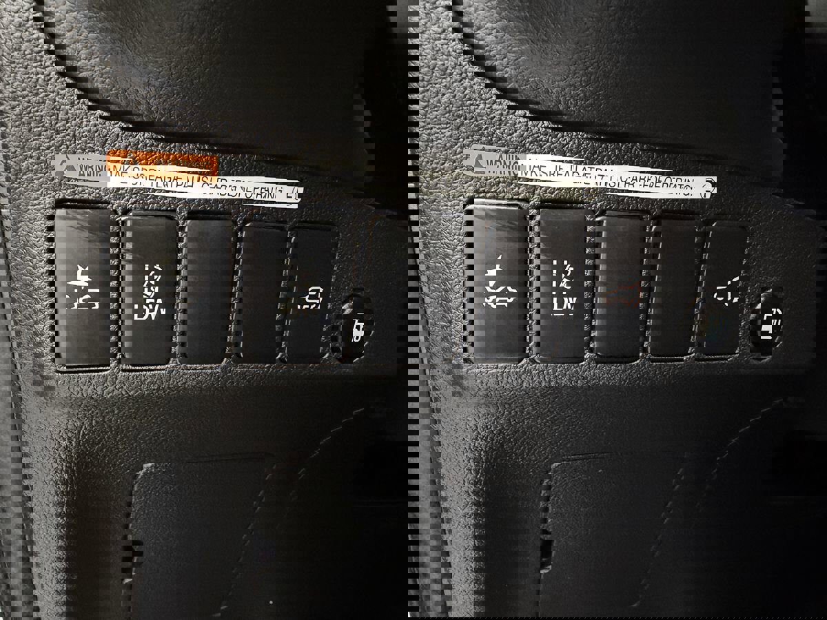 Used 2020 Mitsubishi Outlander SEL image 12