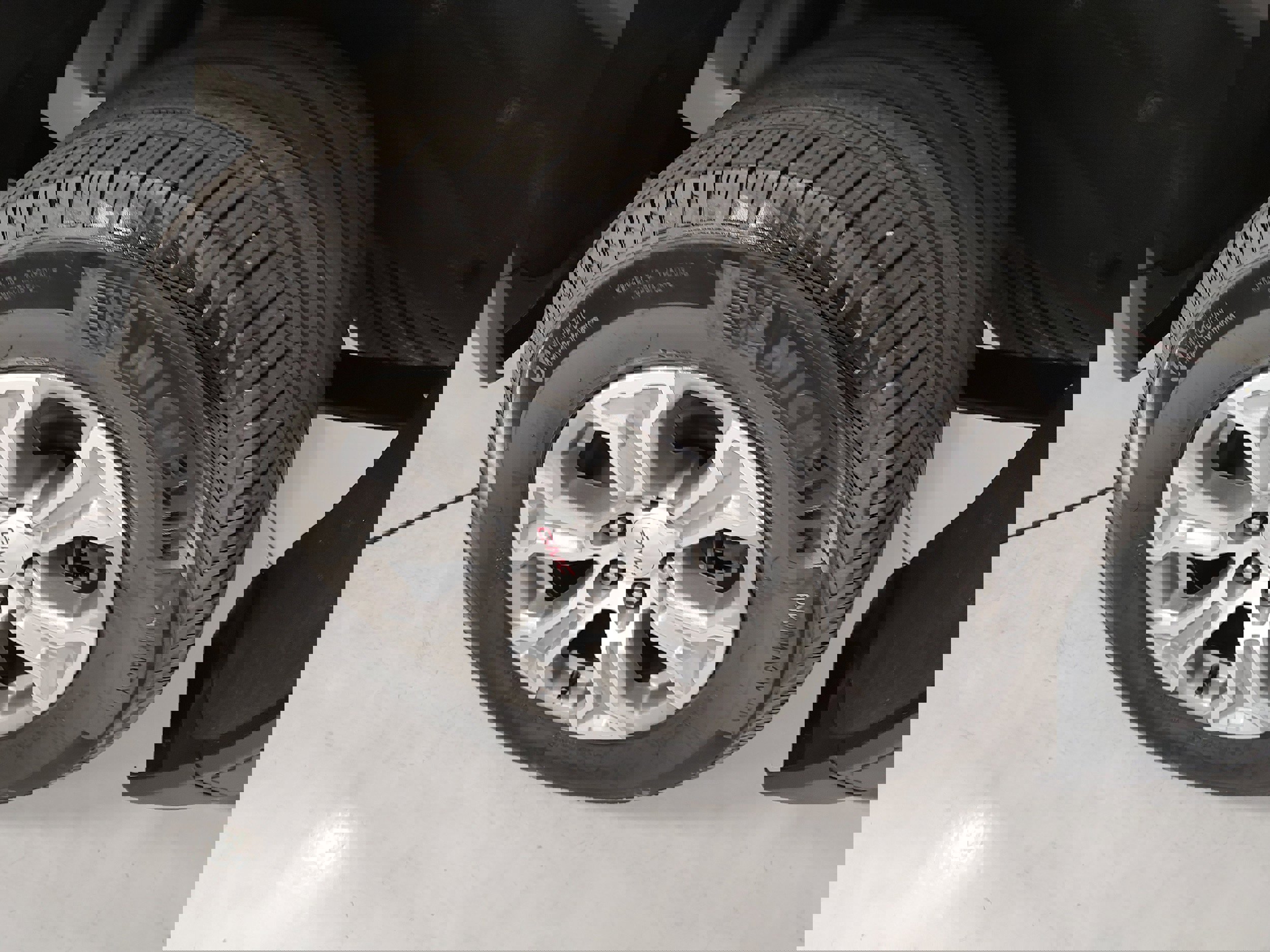 Used 2025 GMC Sierra 1500 SLT image 13