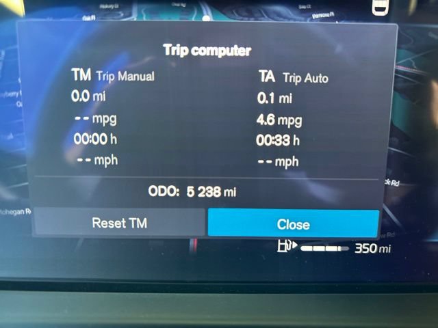 Certified 2025 Volvo XC40 B5 Core AWD/4WD image 24