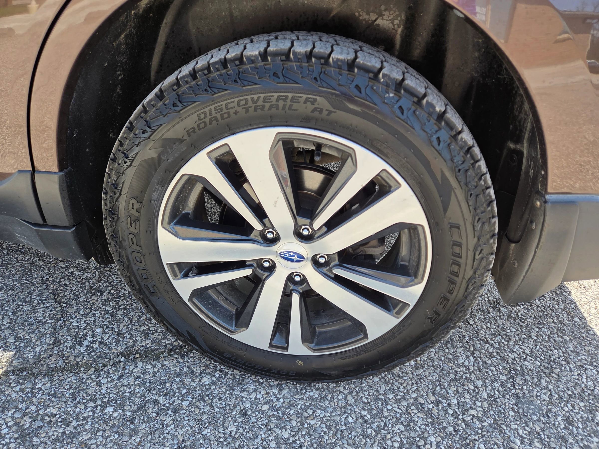Used 2019 Subaru Outback 3.6R Limited w/ Popular Package #2 AWD/4WD image 7