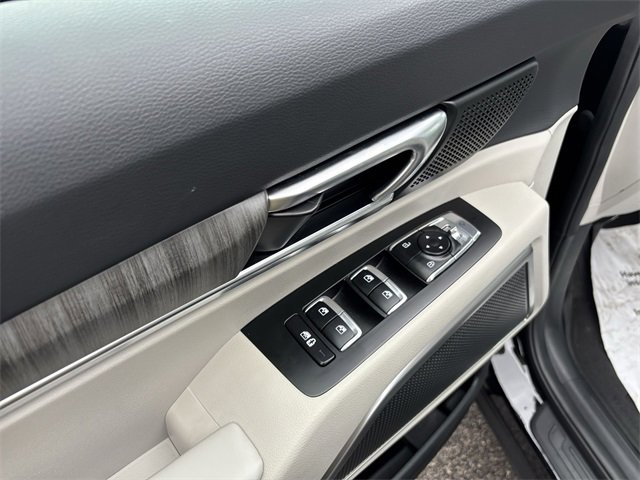 Used 2025 Kia Telluride EX image 14