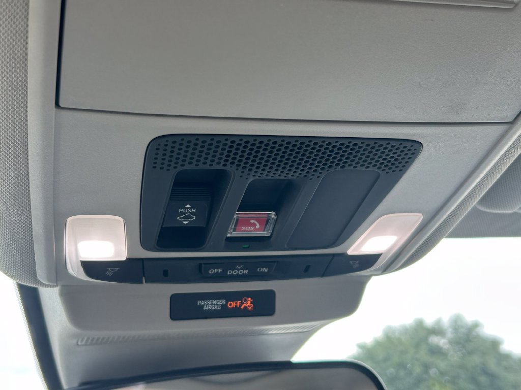 Used 2025 Honda Accord SE image 18