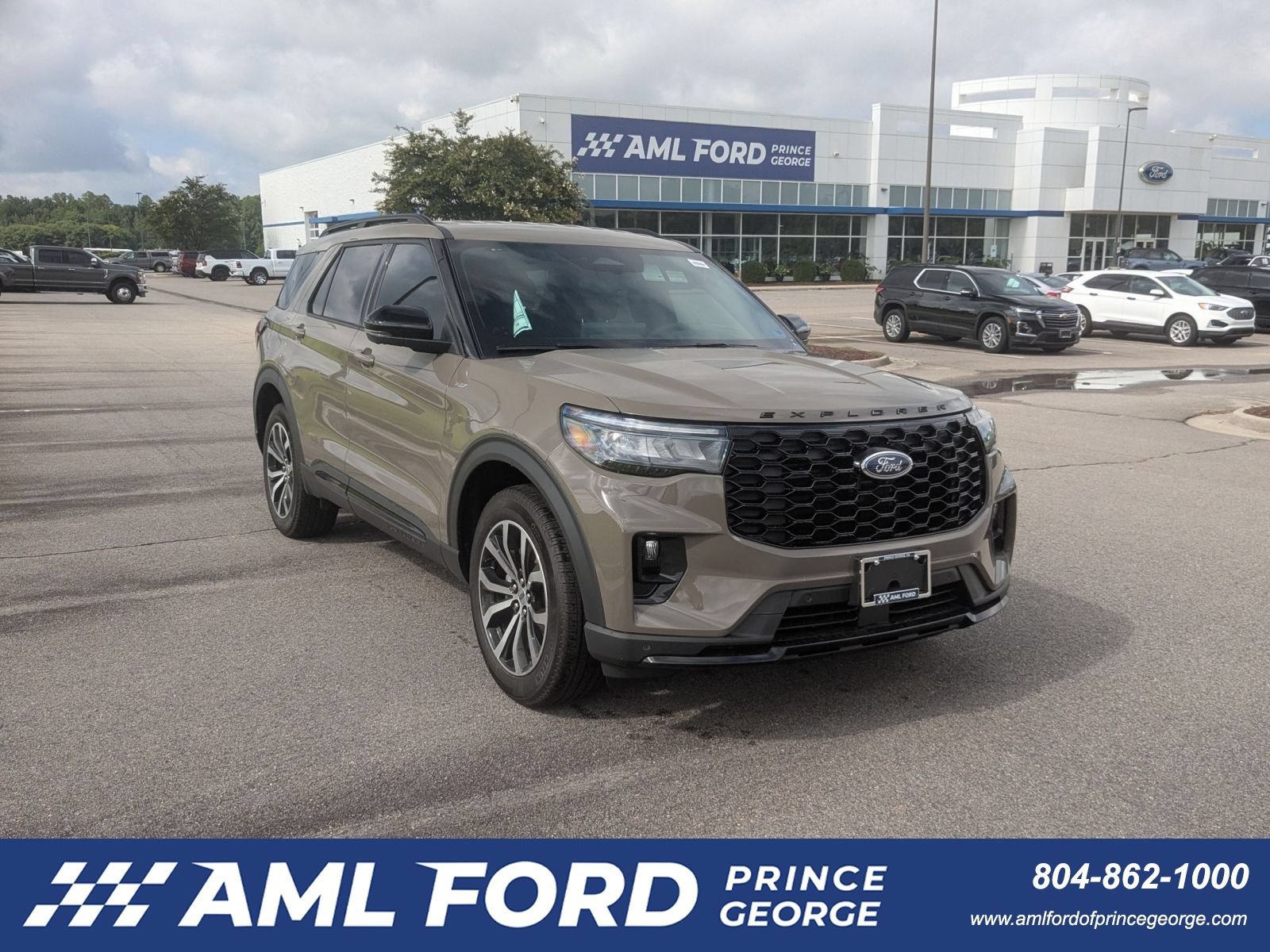 New 2026 Ford Explorer ST-Line AWD/4WD image 1