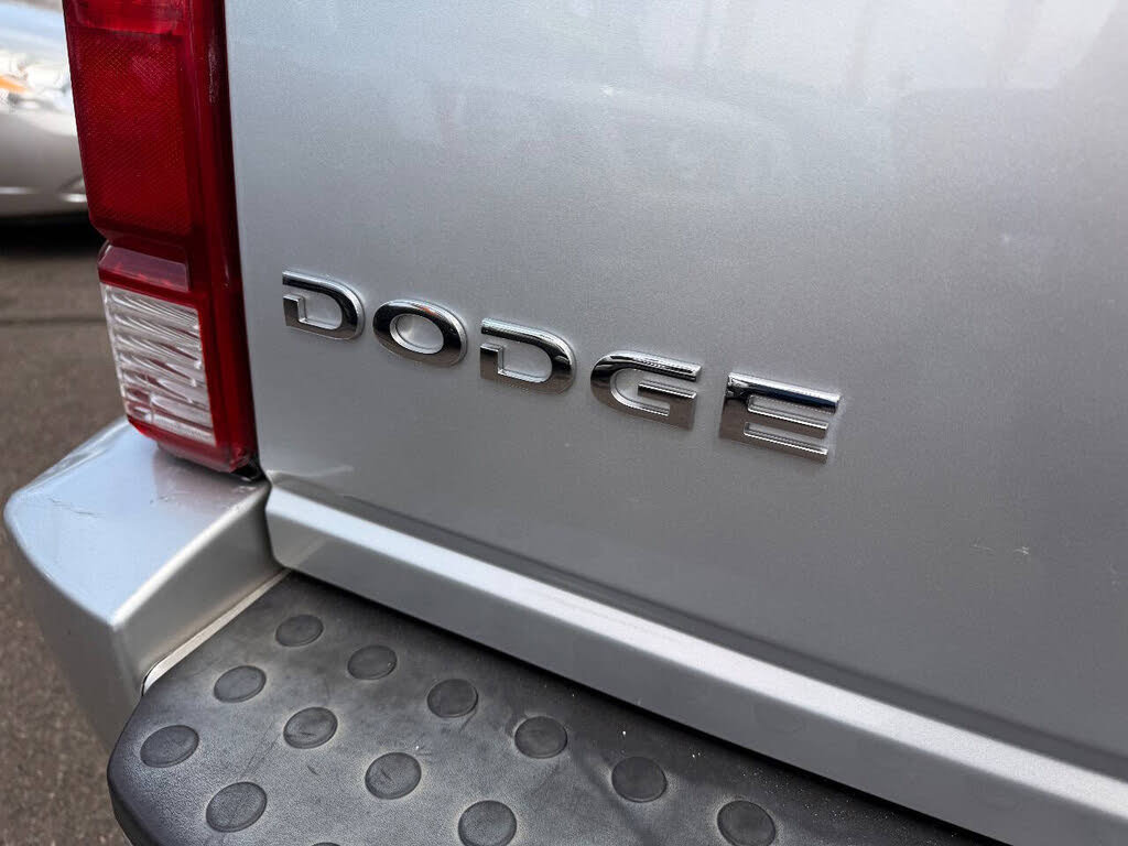 Used 2011 Dodge Nitro Heat image 8