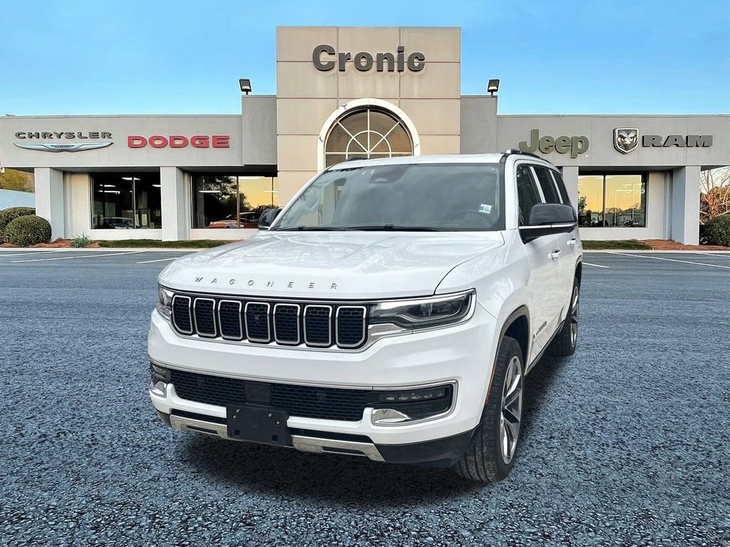 Used 2024 Jeep Wagoneer Series III w/ Premium Group I AWD/4WD image 7